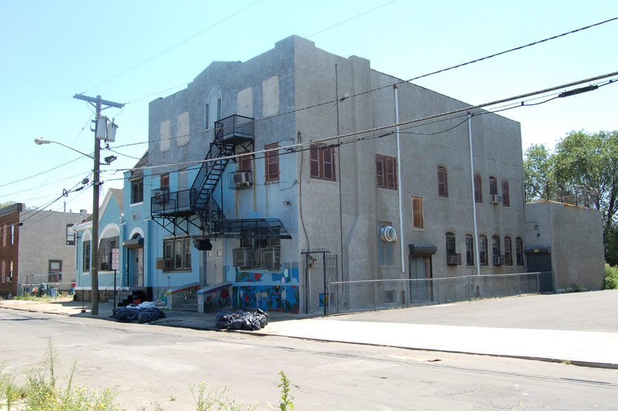 250-252 Line Street, August 2006 — Broadway Family Center