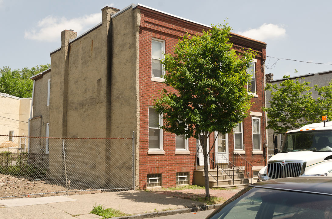 805–807 Line Street, May 29, 2012