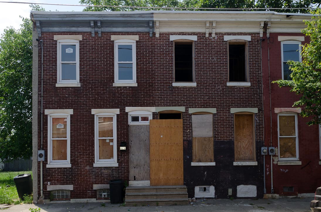 826–828 Line Street, May 29, 2012