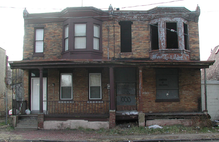 1000–1002 Line Street, January 2, 2006