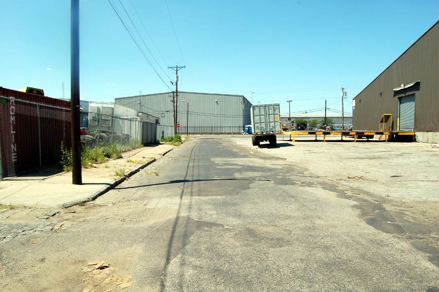 Line Street west of Locust Street, August 2006