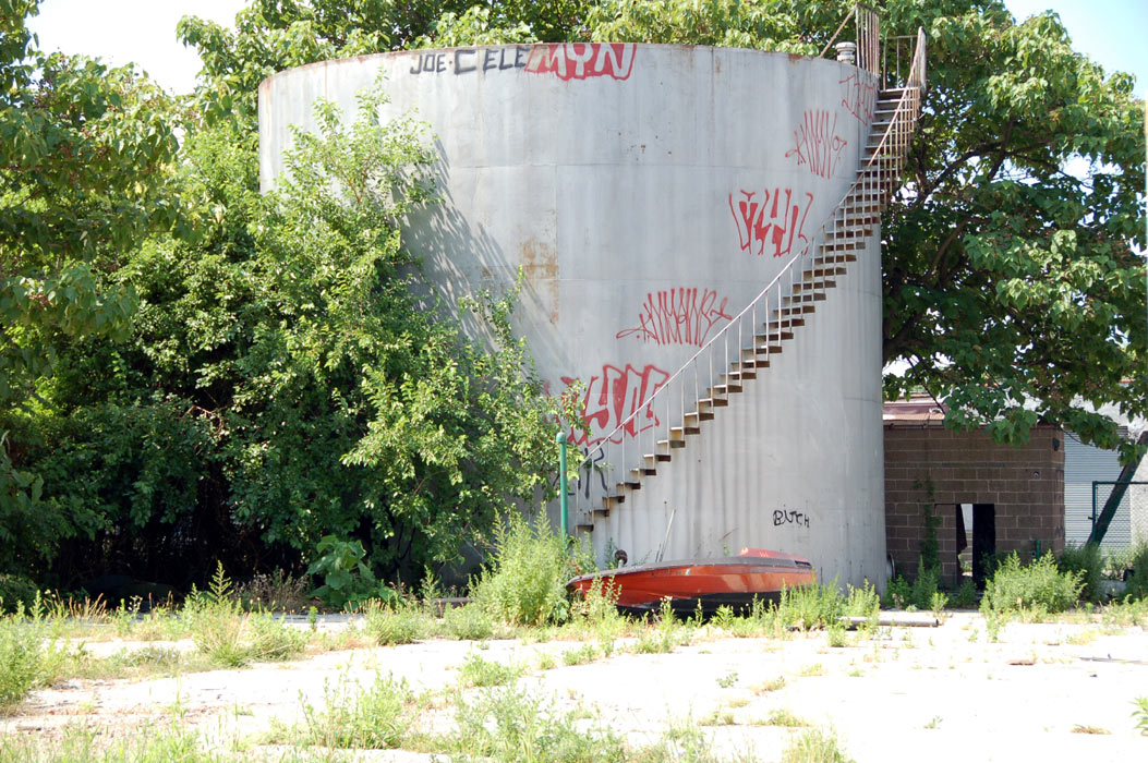 1041 Magnolia Avenue — June 25, 2011