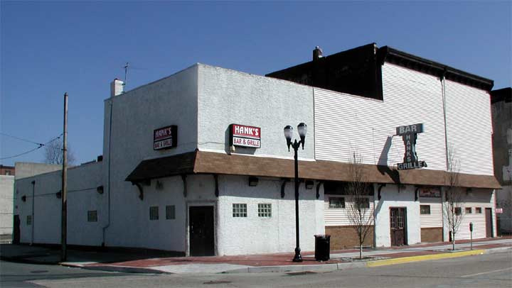 201 Market Street, Hank's Bar, March 16, 2003 (second view)