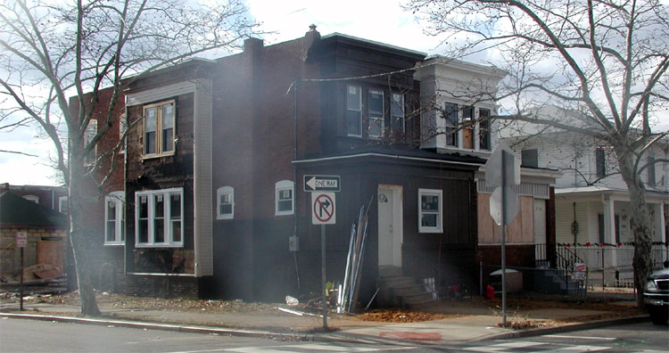 2772-2774 Mickle Street, December 27, 2005