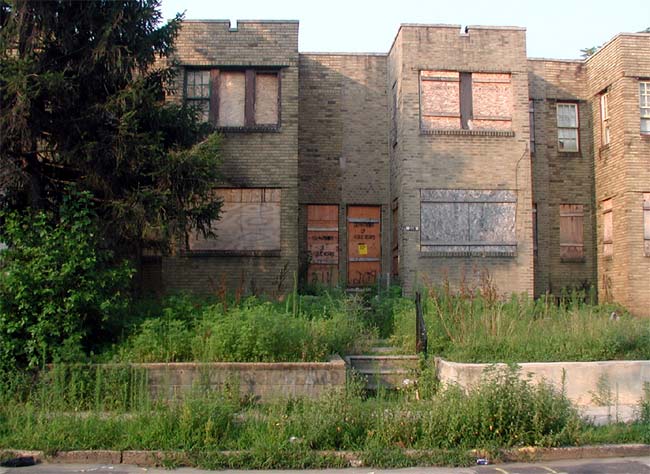 209 & 211 Morse Street — 1929 had not been built, July 2004