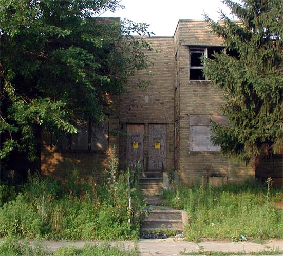 213 & 215 Morse Street — 1929 had not been built, July 2004