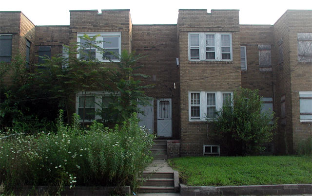 216 & 218 Morse Street — 1929 had not been built, July 2004