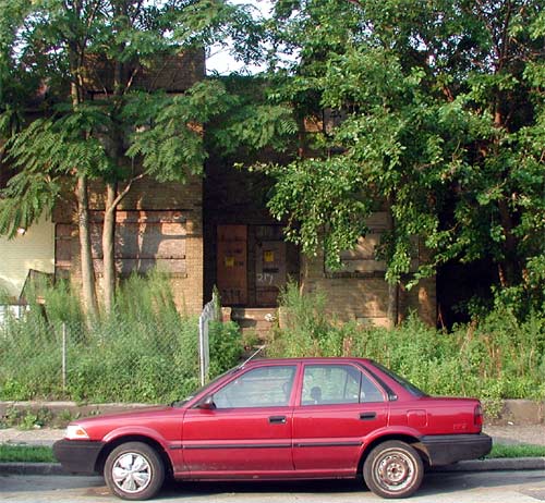 217 & 219 Morse Street — 1929 had not been built, July 2004
