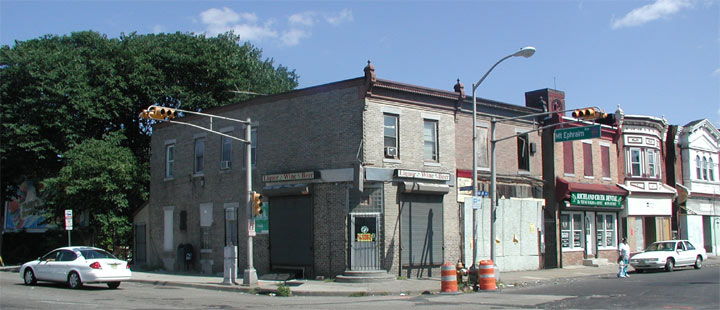La Victoria Cafe at 1101 Kaighn Avenue, September 2003