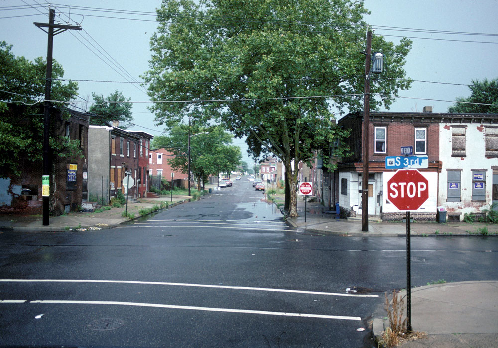 Intersection of South 3rd Street & Mt. Vernon Street