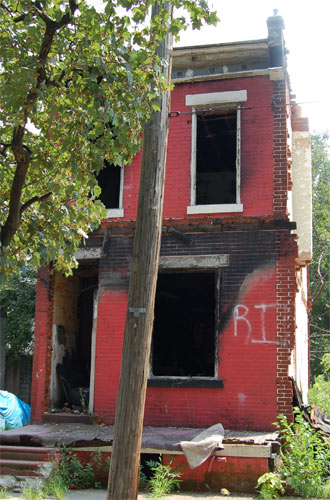 1172 Mount Vernon Street, photographed August 2, 2006