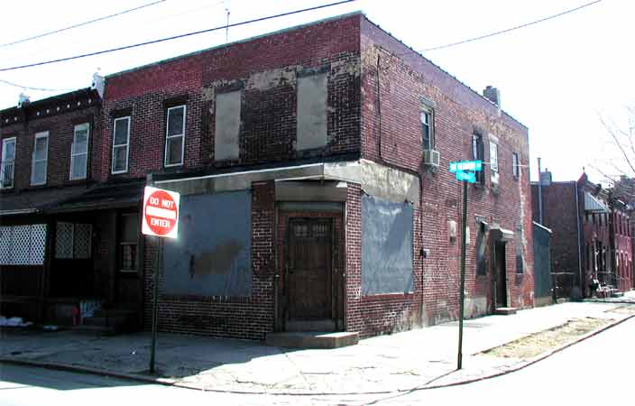 1150 Mount Vernon Street — Mt. Vernon Cafe interior, photographed February 11, 2006