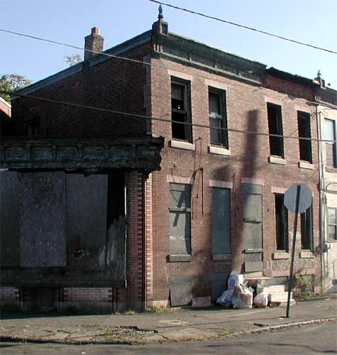 1000 Newton Avenue, photo taken September 22, 2003
