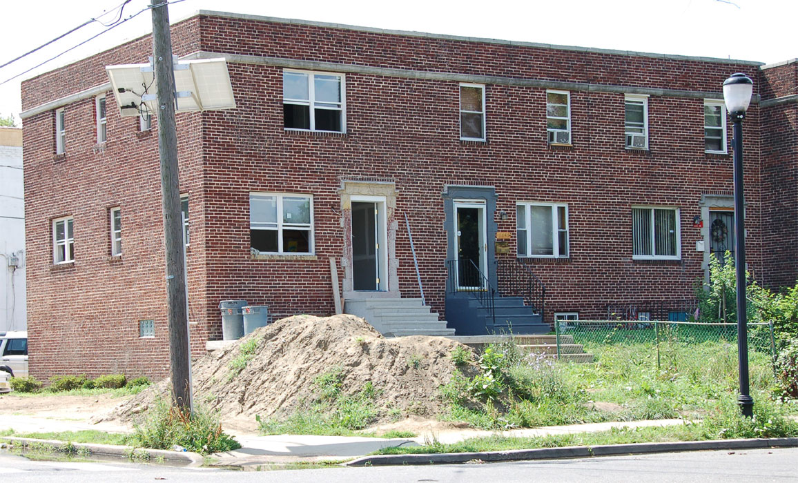 1466, 1468, and 1470 Park Boulevard, June 25, 2011