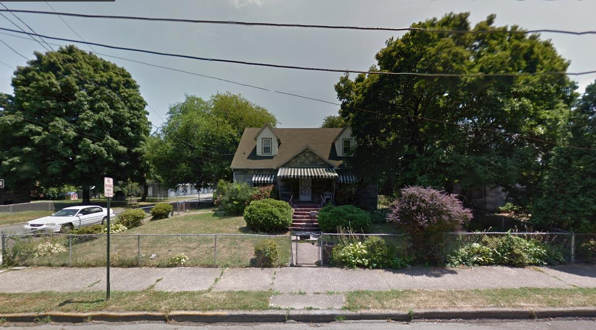 1826 Pershing Street, 2013
