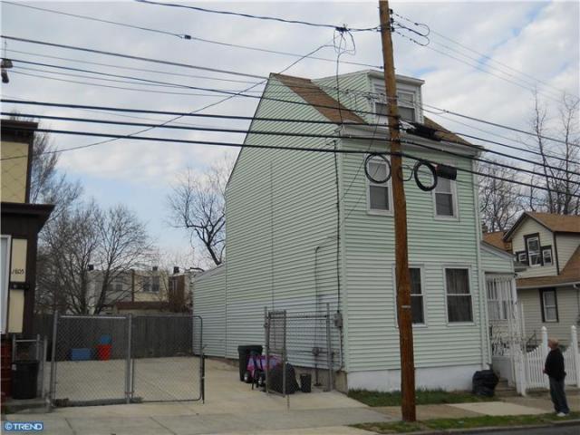 2809 Pierce Avenue, 2011