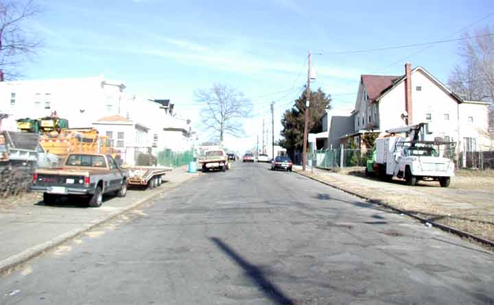 Looking north on Pierce Avenue from North 27th Street, February 2004