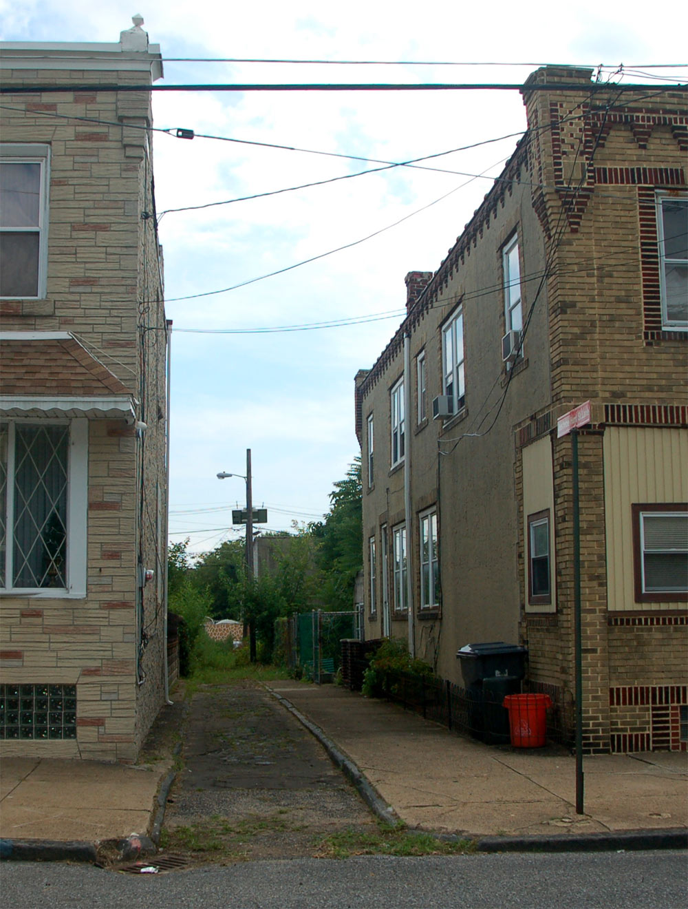 Looking south on Clare Street from Pine Street, August 2011