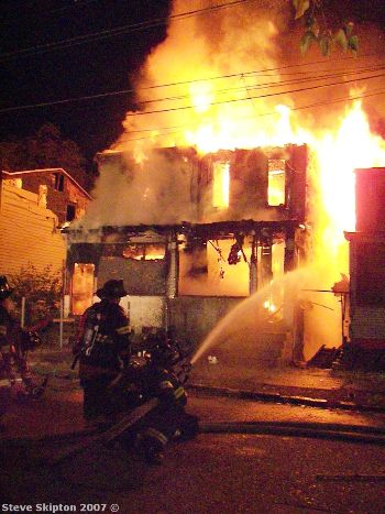 Fire at 2810-2812 Pleasant Street, October 16, 2007