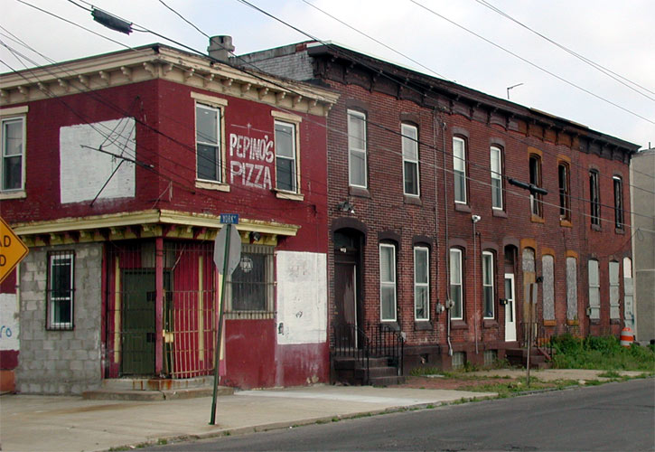 901 to 907 Point Street, May 2004