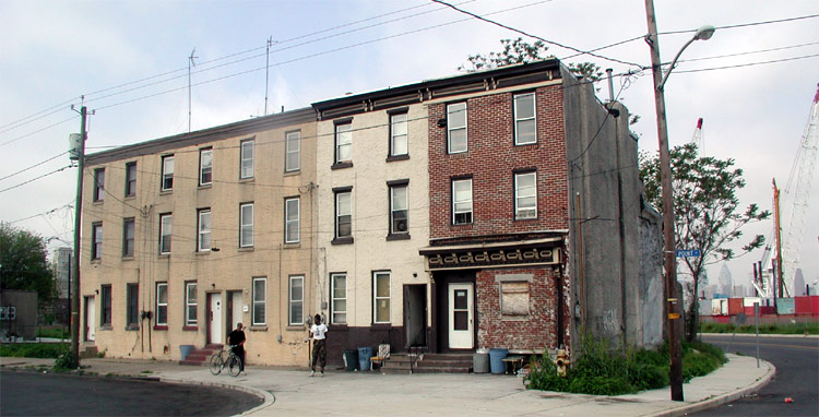 933 to 941 Point Street, May 2004