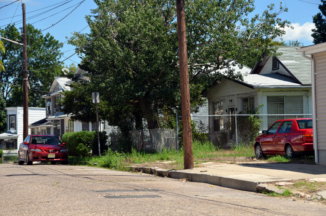2814 to 2840 Polk Avenue, August 22, 2011