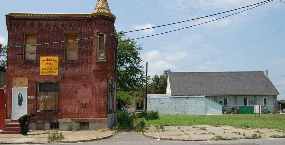 Post Avenue, looking west from South 5th Street, July 3, 2006