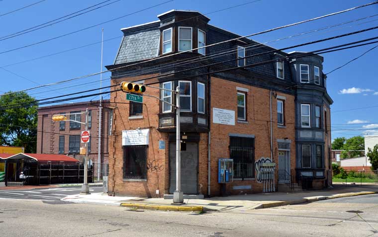 Southwest Corner of North 27th Street & River Avenue, August 22, 2011