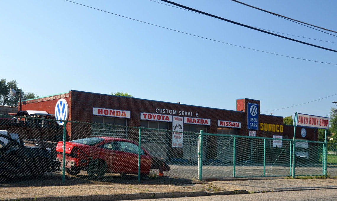 2956 River Avenue — J & H Volkswagen & Toyota, August 20, 2011