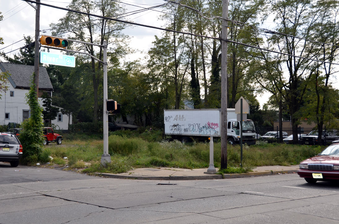 Southeast Corner of North 32nd Street & River Avenue, October 18, 2011