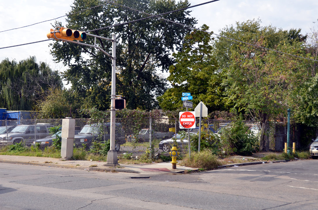 Southwest Corner of North 32nd Street & River Avenue, October 18, 2011
