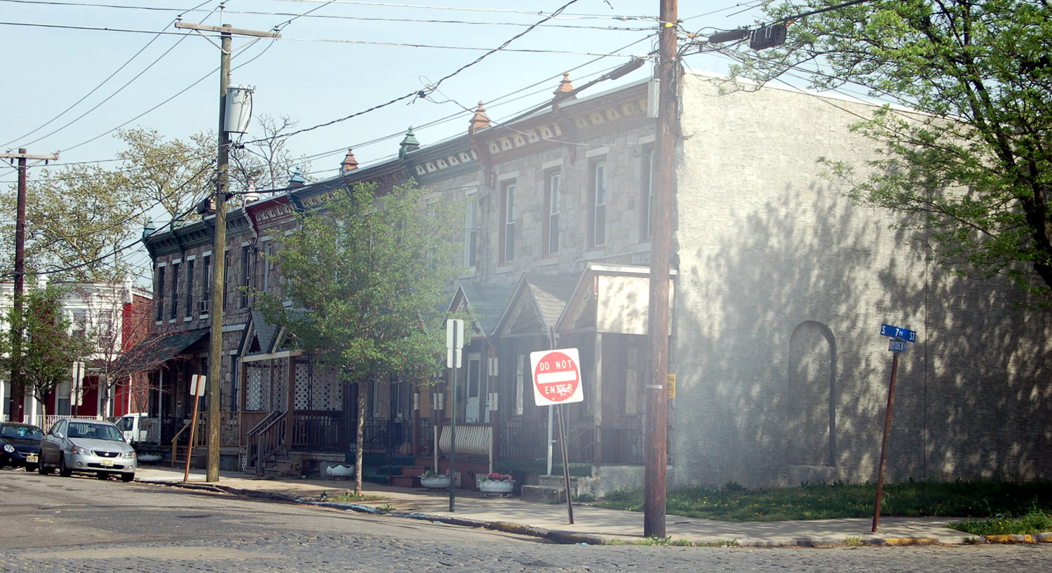 702–716 Royden Street — April 24, 2009