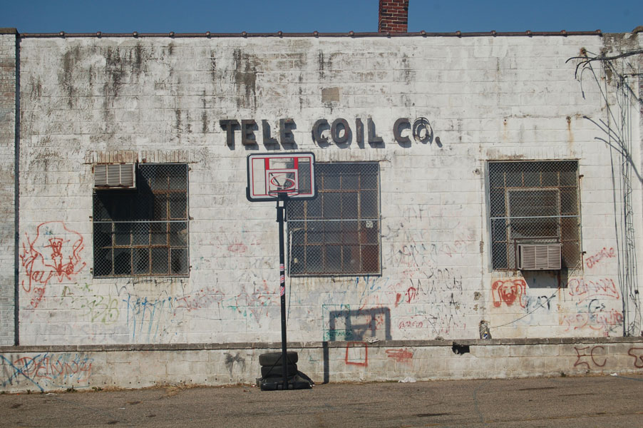 Tele-Coil Inc. building at 2731 Saunders Street, February 25, 2009