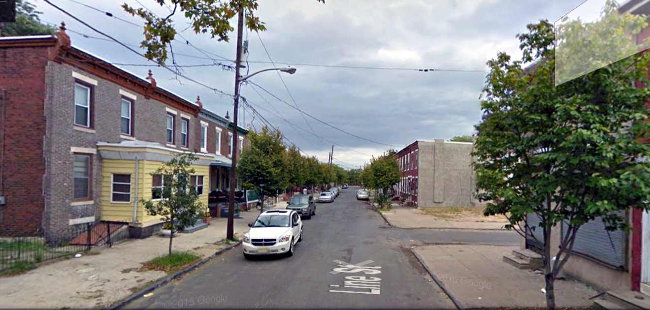 Looking east on Line Street to the intersection of Pine and Silver Streets, 2009