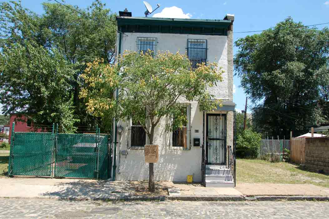 618 St. John Street, July 16, 2011