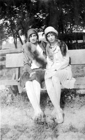 Helen Fullerton and Hanna Hahn, 1926