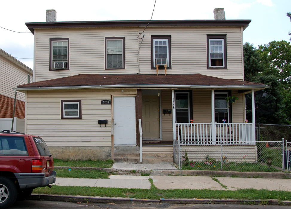 2732–2734 Tyler Avenue, June 25, 2011