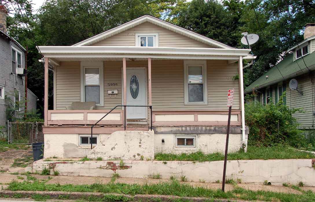 2839 Tyler Avenue, June 25, 2011