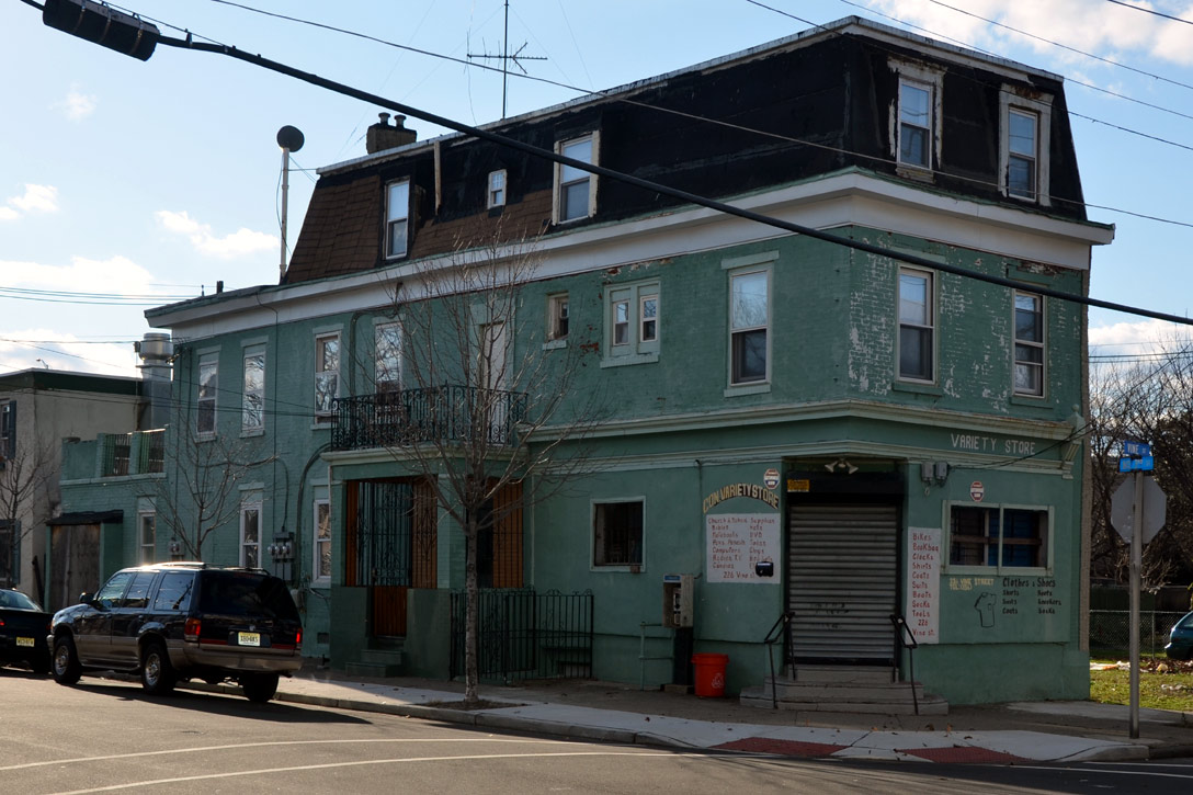 226 Vine Street, December 28, 2011