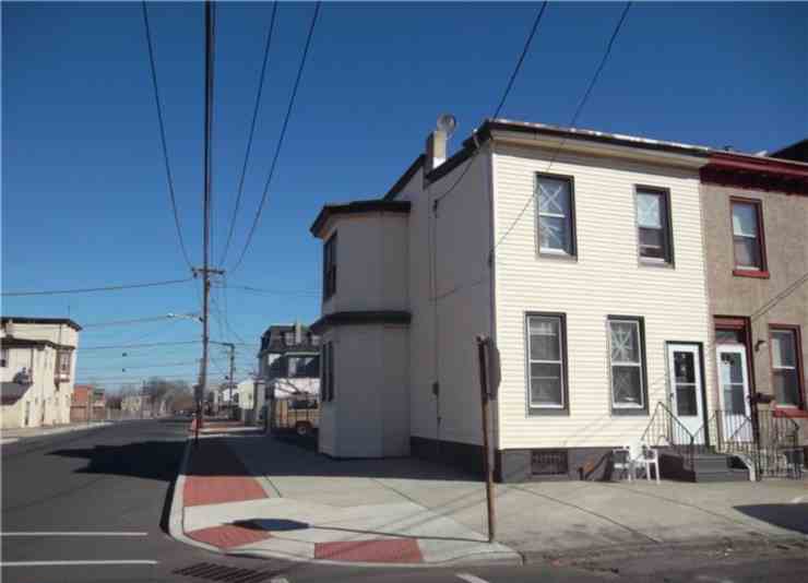 Northeast corner of North 3rd Street and Vine Street, 2013