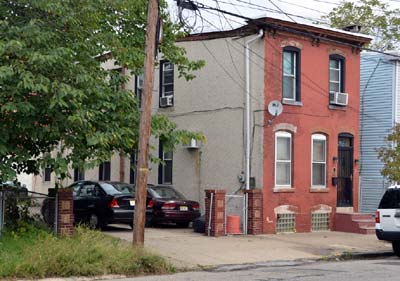 711 Walnut Street, October 3, 2011