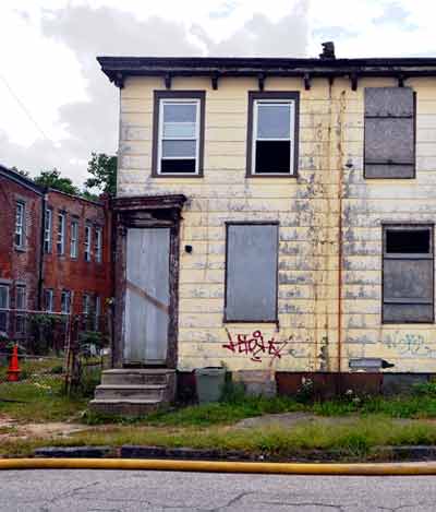 712 Walnut Street, October 3, 2011