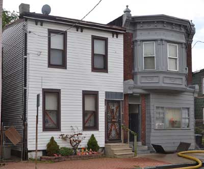 716-718 Walnut Street, October 3, 2011