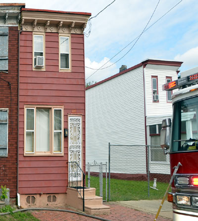 725 Walnut Street, second view, October 3, 2011