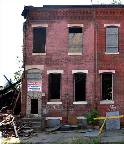 736 Walnut Street, October 4, 2011
