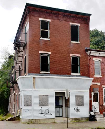 786 Walnut Street, October 3, 2011