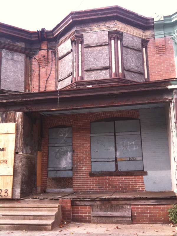 2325 Wayne Avenue, March 2011