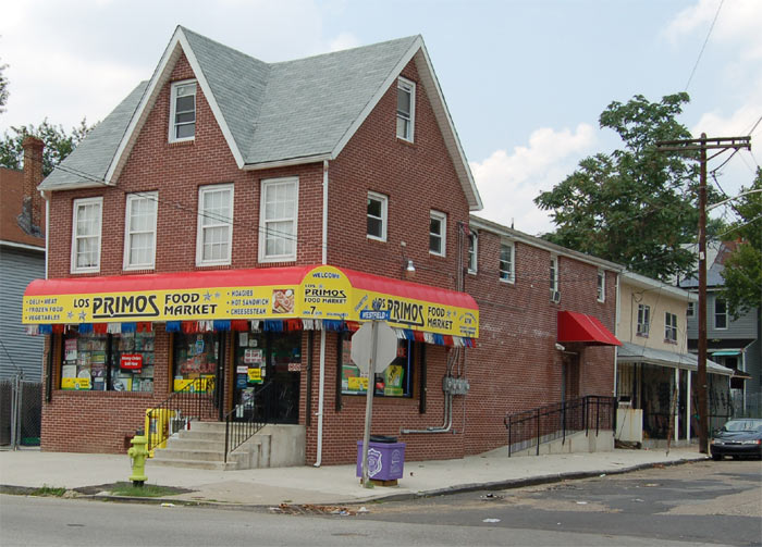 Los Primos Food Market at 2947 Westfield Avenue, June 29, 2006