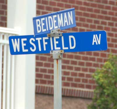 Intersection of Westfield Avenue and Beideman Avenue sign