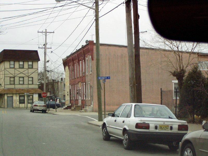 Intersection of Beckett Street and West Street, December 26, 2004